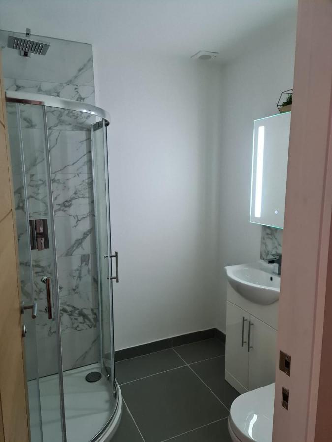 2 Bedroom Central Apartment Leek Dış mekan fotoğraf